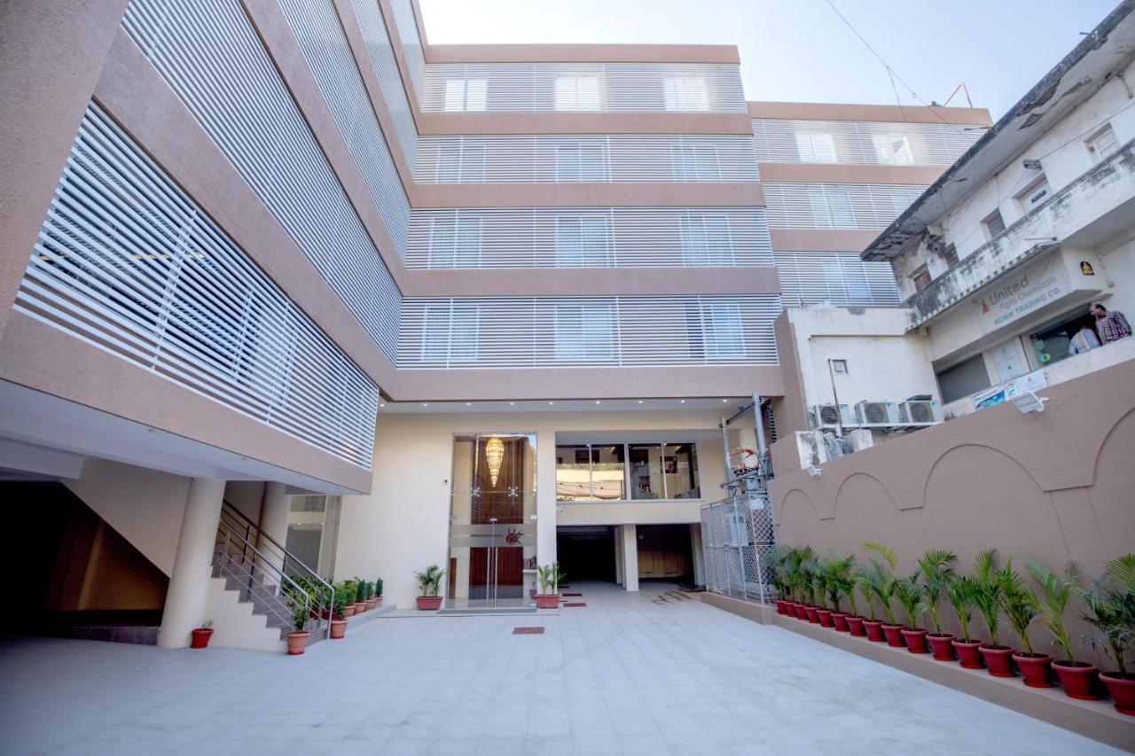 Hotel Kavery Rajkot Dış mekan fotoğraf